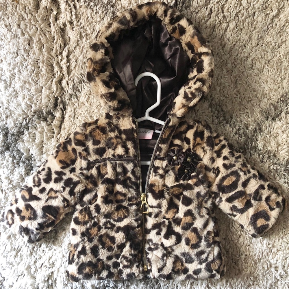 Pistachio leopard faux fur coat size 9 months
